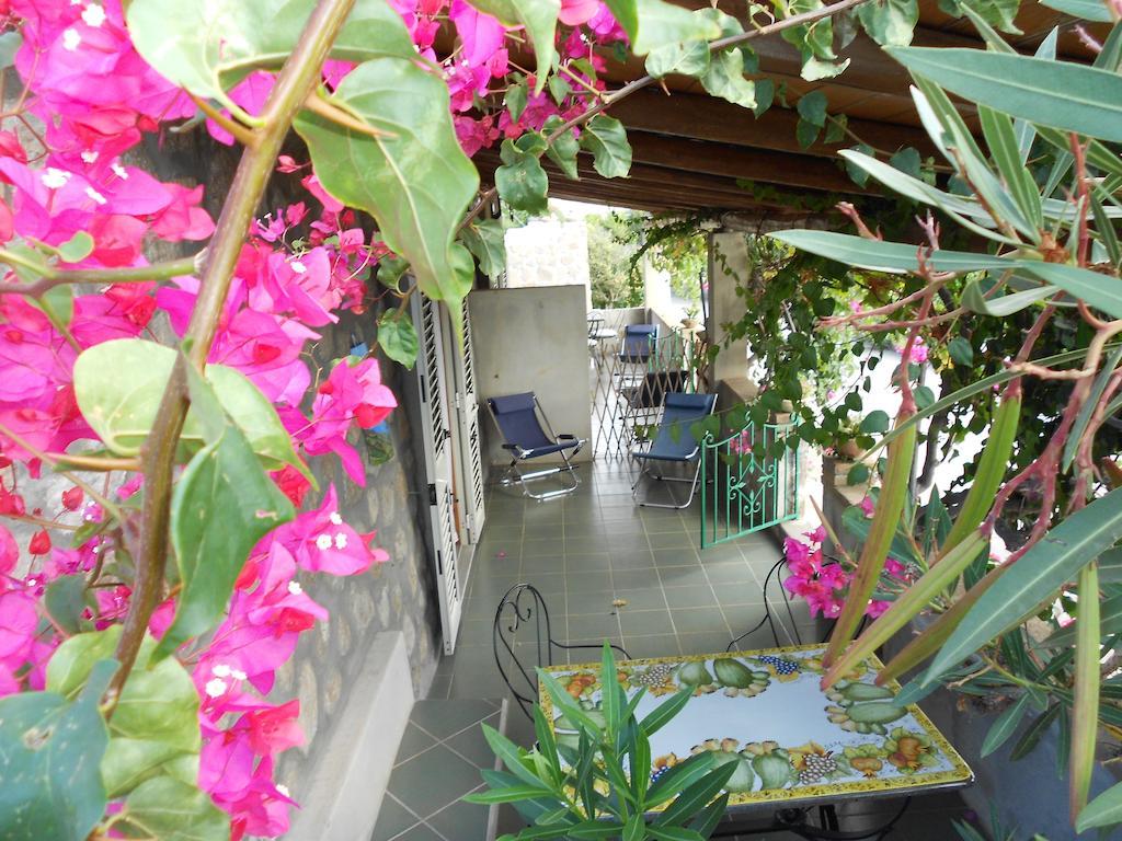 Case Vacanze Margherita Lípara Exterior foto