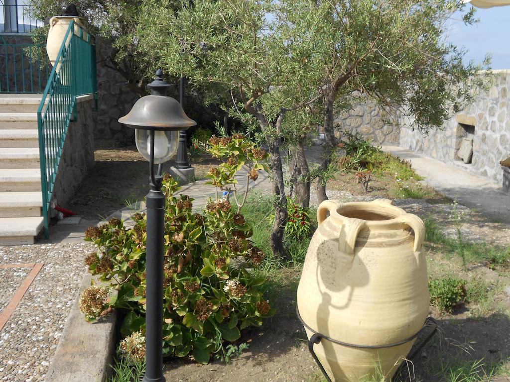 Case Vacanze Margherita Lípara Exterior foto