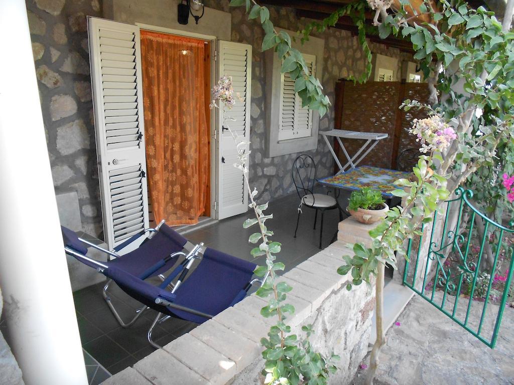 Case Vacanze Margherita Lípara Exterior foto